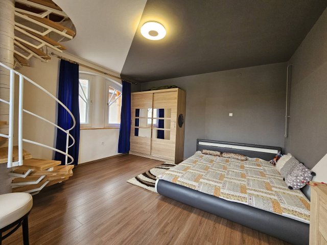 Eladó ikerház, Gyulán 69.9 M Ft, 5 szobás / költözzbe.hu