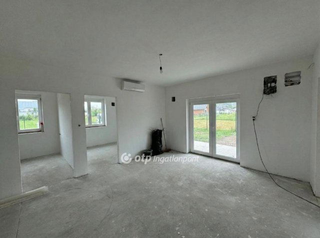 Eladó családi ház, Demjénben 108 M Ft, 5 szobás