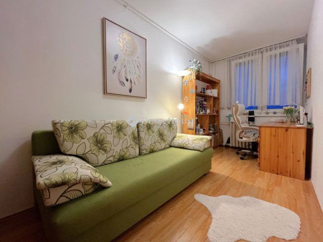 Eladó panellakás, Kecskeméten, Híd utcában 43.8 M Ft, 3 szobás
