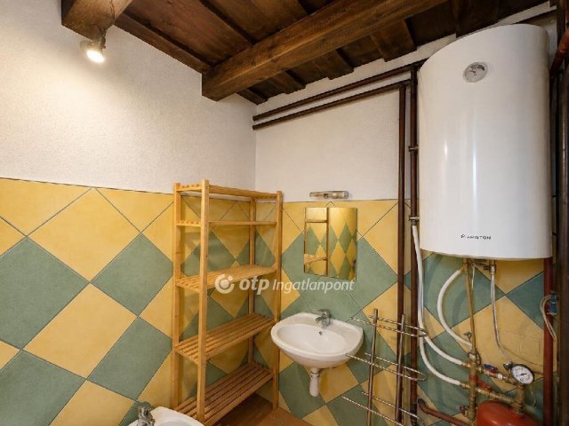 Eladó családi ház, Zalaszentmihályon 30 M Ft, 4+1 szobás