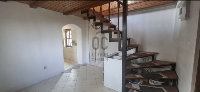 Eladó családi ház, Budapesten, III. kerületben 59.9 M Ft