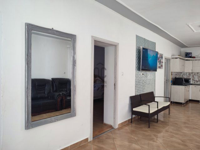 Eladó családi ház, Poroszlón 45 M Ft, 3 szobás