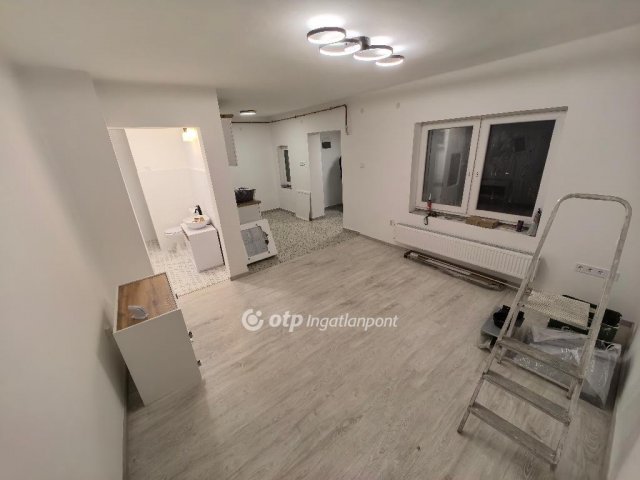 Eladó családi ház, Debrecenben 34.9 M Ft, 1 szobás