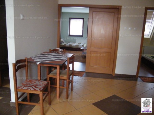 Kiadó téglalakás, albérlet, Dunaújvárosban 350 E Ft / hó