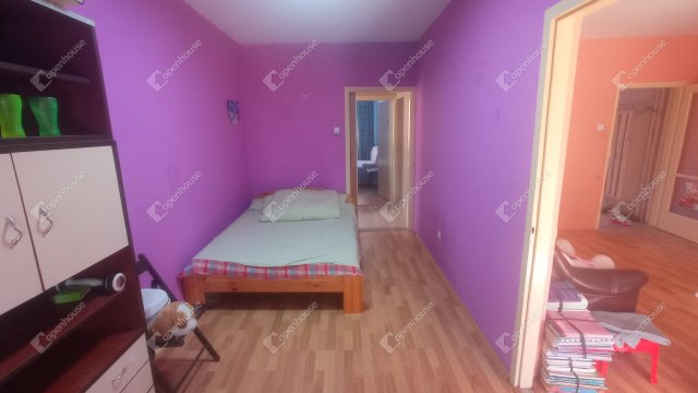 Eladó téglalakás, Zalaegerszegen 39.9 M Ft, 3 szobás