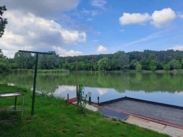 Eladó nyaraló, Gombán 35 M Ft, 2 szobás / költözzbe.hu