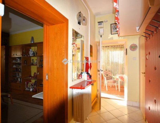 Eladó téglalakás, Veszprémben 55 M Ft, 2 szobás