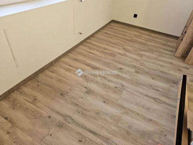Eladó családi ház, Hegyszentmártonban 38 M Ft, 2 szobás