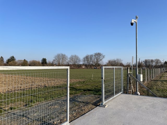 Kiadó ipari ingatlan, Gyöngyösfaluban 375 E Ft / hó