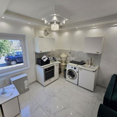 Eladó családi ház, Kecskeméten 59.9 M Ft, 4 szobás