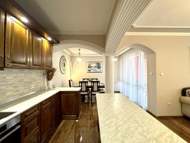 Eladó családi ház, Hajdúszoboszlón 159.99 M Ft, 5 szobás