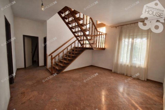 Kiadó ikerház, albérlet, Lajosmizsén 1100 E Ft / hó, 6 szobás