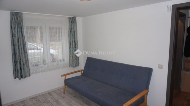 Eladó családi ház, Zalaegerszegen 120 M Ft, 6 szobás