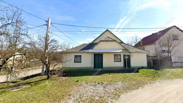 Eladó üzlethelyiség, Sajószentpéteren 26.9 M Ft, 4 szobás