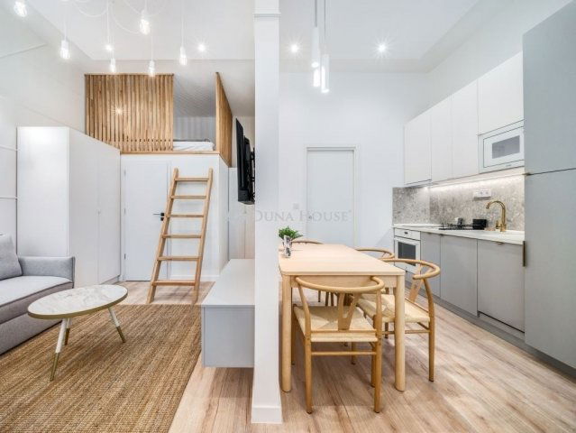 Eladó téglalakás, Budapesten, VII. kerületben 109.9 M Ft