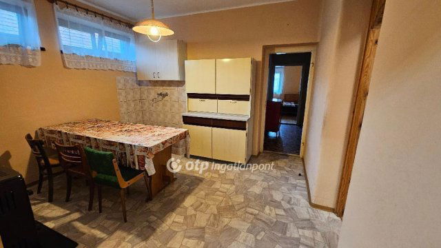 Eladó családi ház, Mezőkövesden 38 M Ft, 3 szobás
