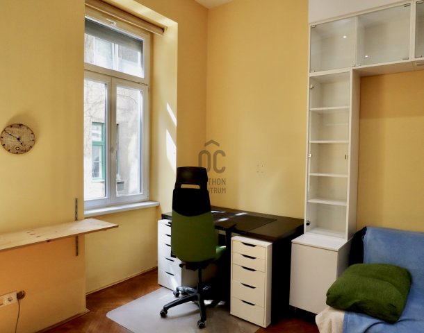 Eladó téglalakás, Budapesten, VI. kerületben 65 M Ft, 2 szobás