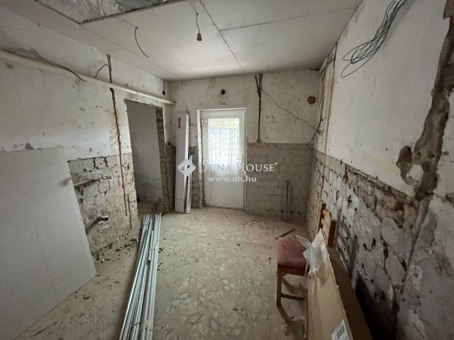 Eladó családi ház, Gyömrőn 79.99 M Ft, 4 szobás