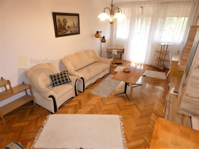 Kiadó panellakás, albérlet, Szegeden, Vedres utcában, 2 szobás