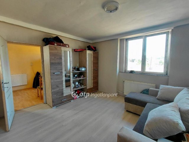 Eladó családi ház, Jászfényszarun 22 M Ft, 1+1 szobás