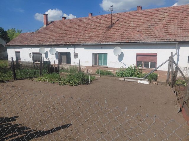 Eladó sorház, Nagyigmándon 10.9 M Ft, 2 szobás
