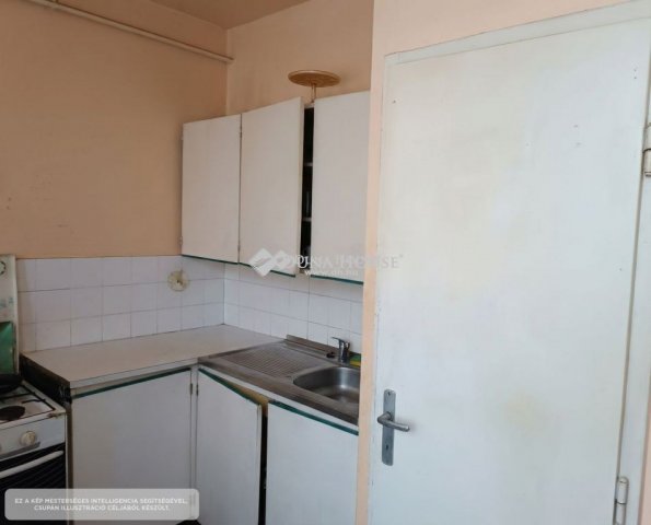 Eladó téglalakás, Kiskunfélegyházán, Kossuth Lajos utcában