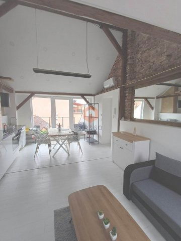 Kiadó téglalakás, albérlet, Pécsett 280 E Ft / hó, 2 szobás