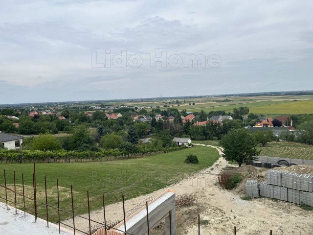 Eladó ikerház, Győrújbaráton 205 M Ft, 4 szobás