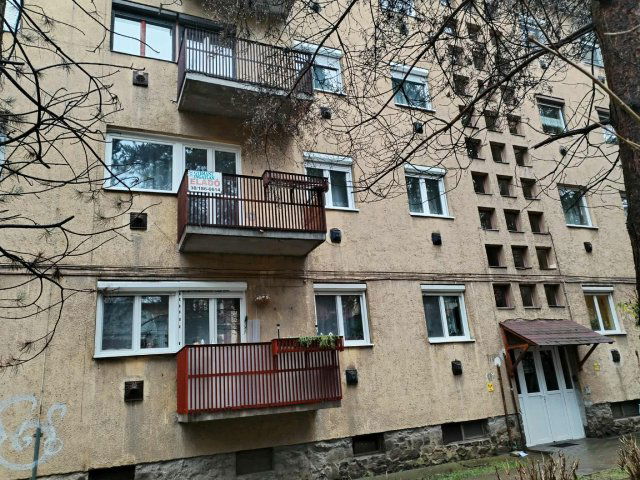 Eladó téglalakás, Salgótarjánban 13.5 M Ft, 2 szobás