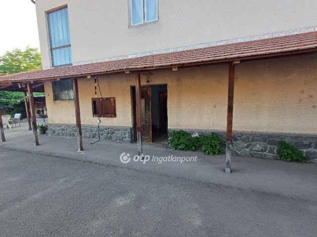 Eladó családi ház, Egerbaktán 39.9 M Ft, 5 szobás