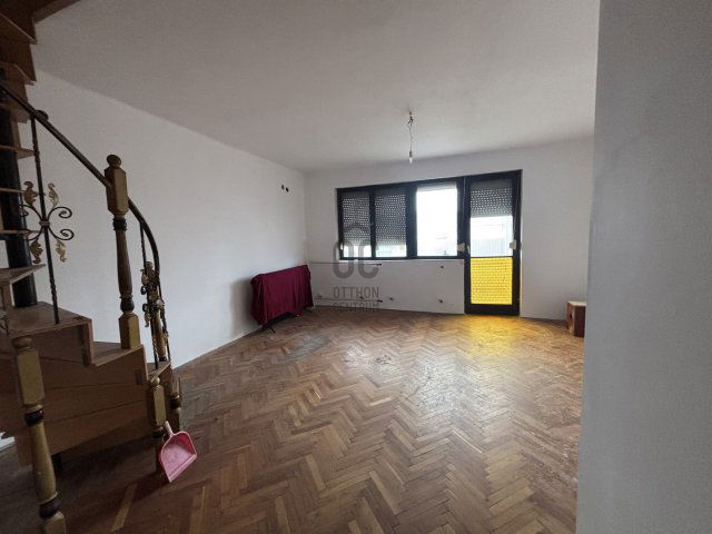 Eladó ikerház, Debrecenben 69 M Ft, 4 szobás