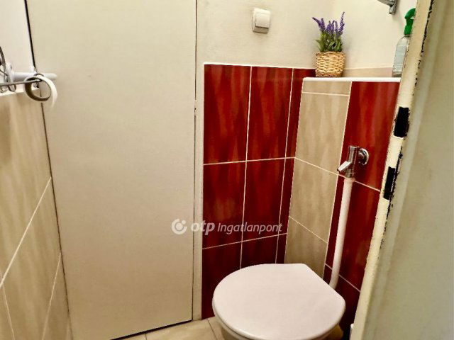 Eladó panellakás, Székesfehérvárott 51 M Ft, 2+1 szobás