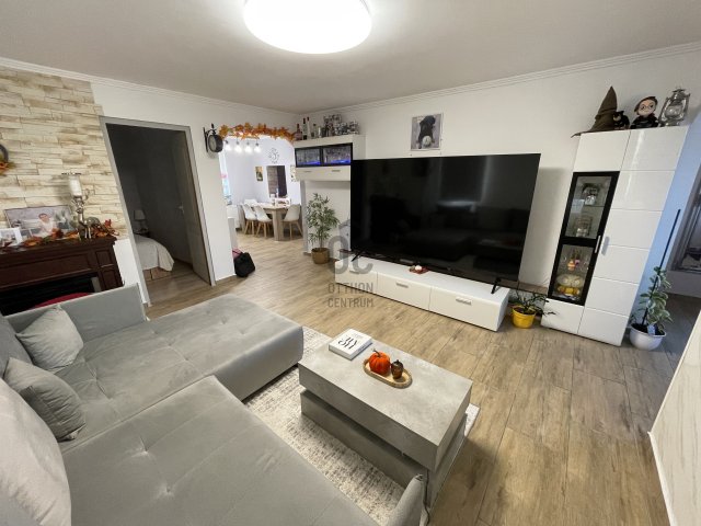 Eladó családi ház, Baracson 68 M Ft, 4 szobás
