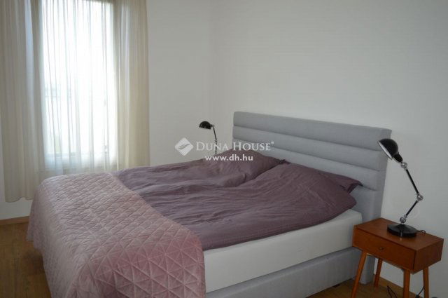 Kiadó téglalakás, albérlet, Debrecenben 390 E Ft / hó, 3 szobás