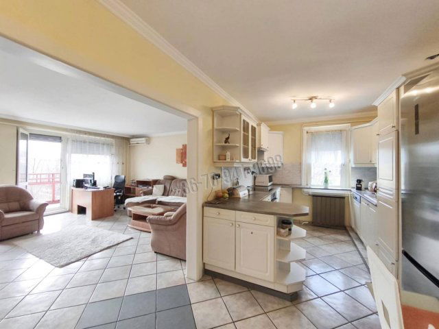 Eladó panellakás, Budapesten, III. kerületben 104.5 M Ft