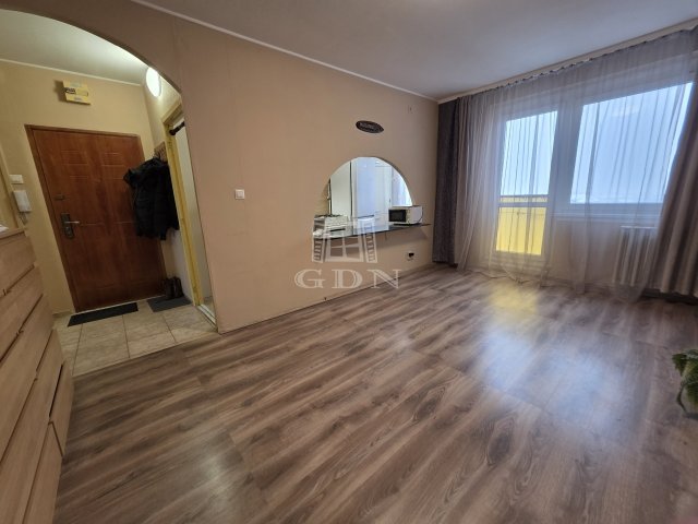 Eladó panellakás, Veszprémben 49.9 M Ft, 1+2 szobás