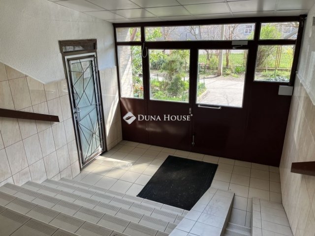 Eladó panellakás, Budapesten, IV. kerületben 55 M Ft, 2 szobás