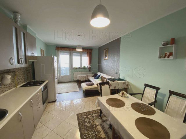 Eladó téglalakás, Siófokon 57.5 M Ft, 3 szobás