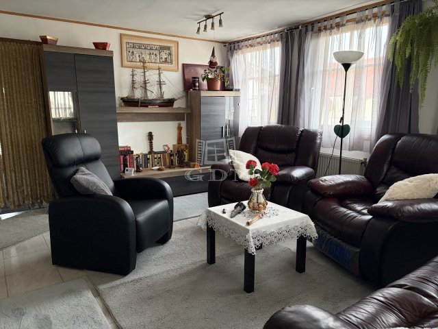 Eladó családi ház, Erdőkertesen 89.9 M Ft, 4 szobás