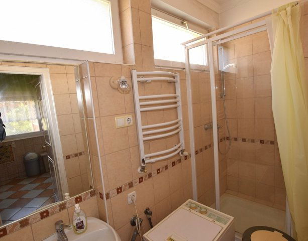 Eladó családi ház, Debrecenben 69 M Ft, 1+2 szobás