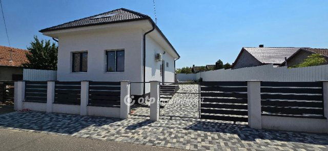 Eladó családi ház, Vámospércsen 75 M Ft, 3 szobás