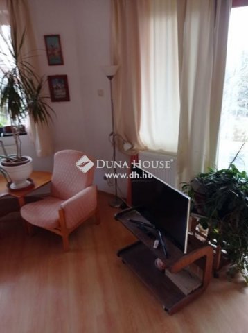 Eladó családi ház, Veresegyházon 149.9 M Ft, 2 szobás