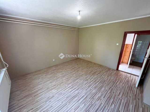 Eladó téglalakás, Polgárdin 35.9 M Ft, 2 szobás