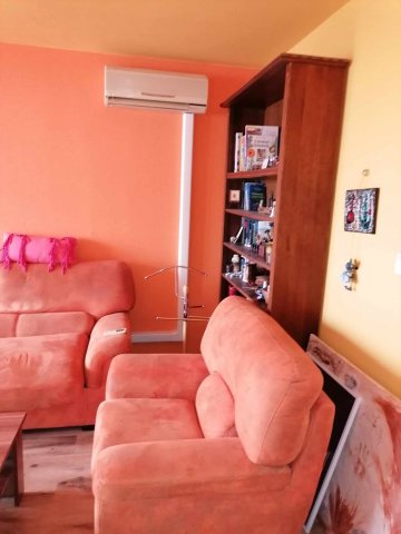 Kiadó panellakás, albérlet, Pécsett 190 E Ft / hó, 3 szobás
