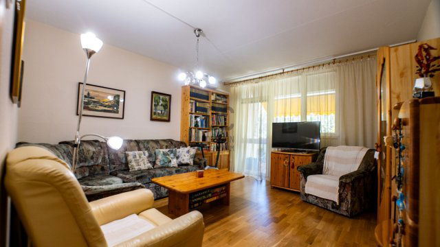 Eladó panellakás, Kecskeméten 59 M Ft, 3 szobás