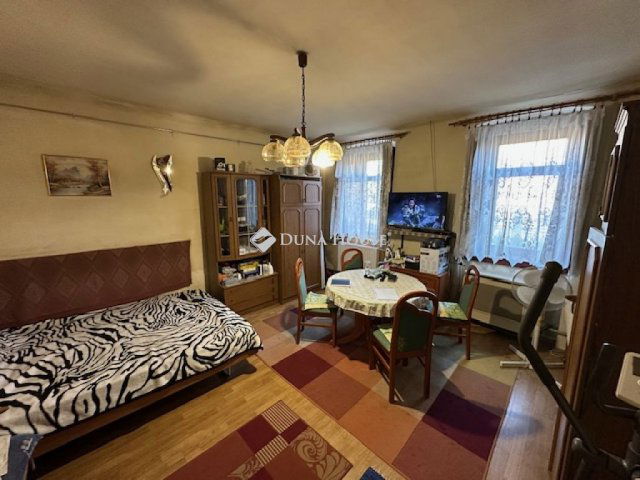 Eladó családi ház, Előszálláson 15.5 M Ft, 4 szobás