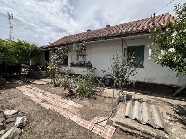 Eladó családi ház, Gyomaendrődön 4.5 M Ft, 2 szobás