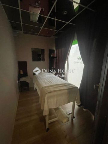 Eladó üzlethelyiség, Budapesten, II. kerületben 58 M Ft