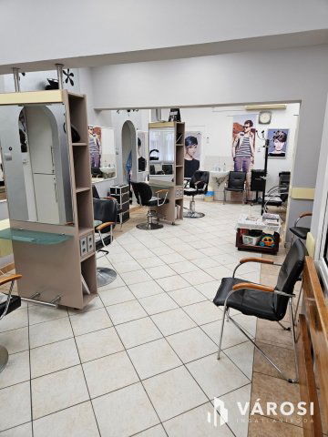 Eladó üzlethelyiség, Debrecenben 70 M Ft, 2 szobás