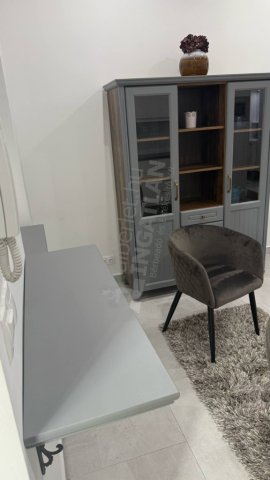 Kiadó téglalakás, albérlet, V. kerületben, Falk Miksa utcában